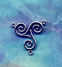 Celtic Triskelion Centerpiece 1 inch tall